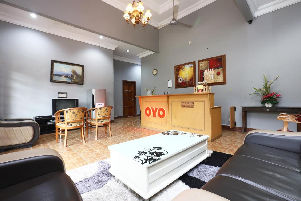 Oyo 89523 Villa Sri Mayang Kuala Terengganu Esterno foto