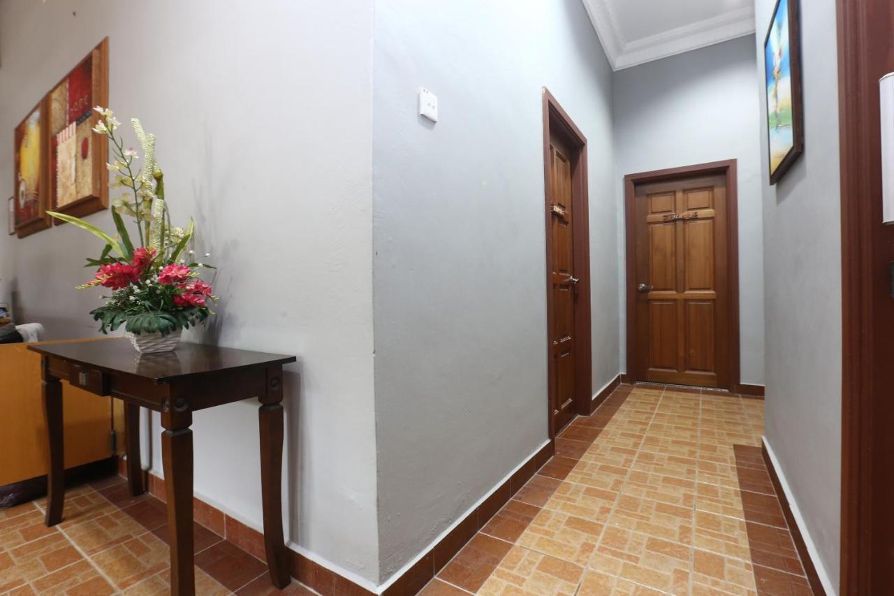 Oyo 89523 Villa Sri Mayang Kuala Terengganu Esterno foto
